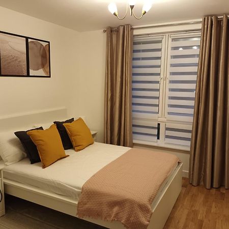 Spacious Elegant 2-Br Apartment In Aberdeen City Centre Exterior foto